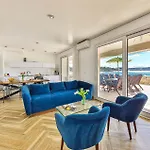 Vikendica Luxurious Home In Trogir With Sauna
