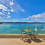 Luxurious Home In Trogir With Sauna Vikendica
