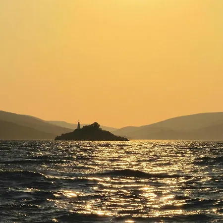 Vikendica Luxurious Home In Trogir With Sauna *