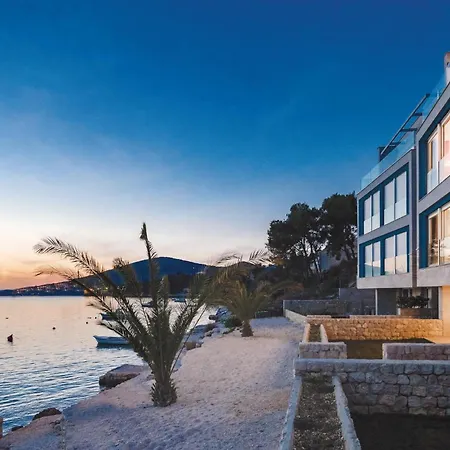 Luxurious Home In Trogir With Sauna Vikendica *
