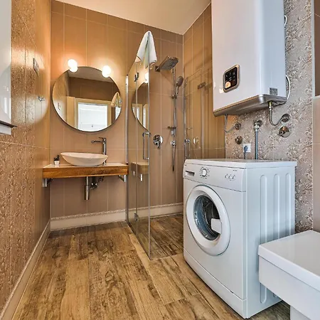 Amazing Home In Trogir With Sauna Holiday home *