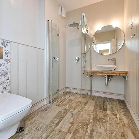 펜션 Luxurious Home In Trogir With Sauna *