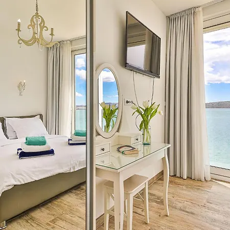 Amazing Home In Trogir With Sauna *